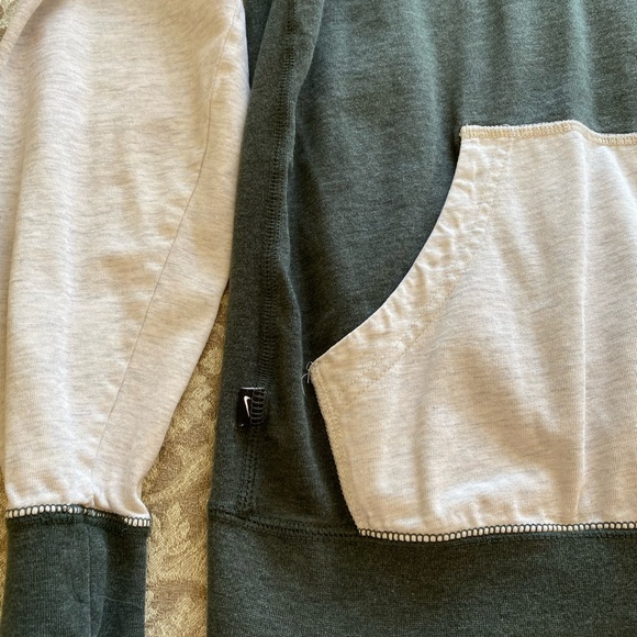 Nike Lightweight Hoodie - Picture 5 of 8